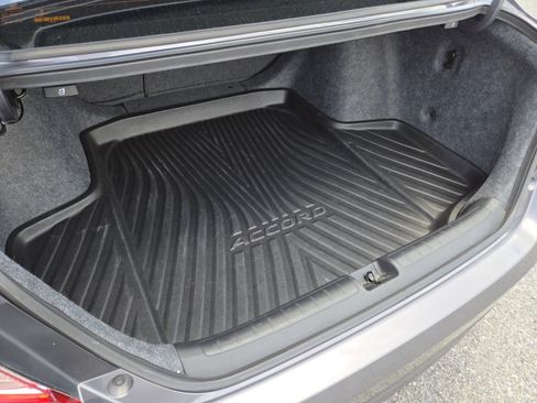 Used 2020 Honda Accord EX-L image 19