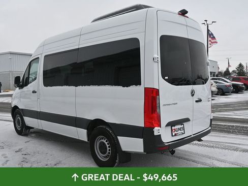 Used 2024 Mercedes-Benz Sprinter 2500 image 10