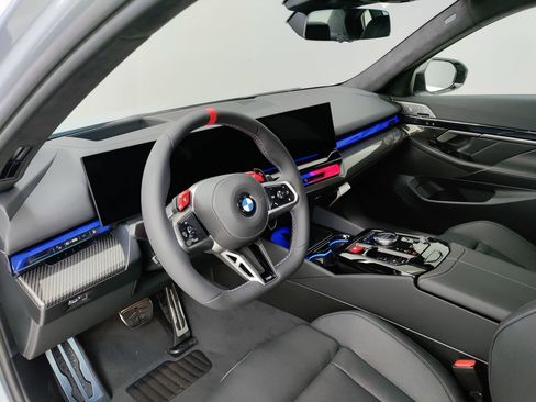 New 2026 BMW M5 w/ Carbon Package image 9