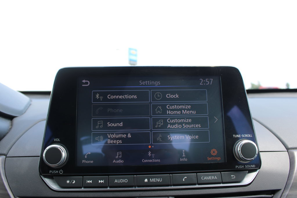 Used 2024 Nissan Altima 2.5 SV FWD image 53