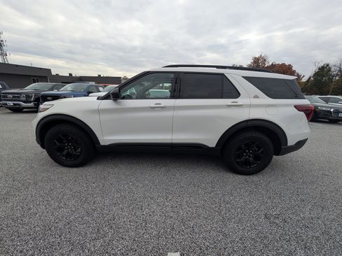 Certified 2022 Ford Explorer Timberline image 3
