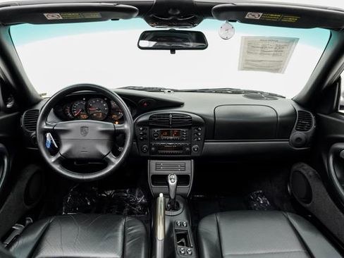 Used 2000 Porsche 911 Carrera RWD image 19