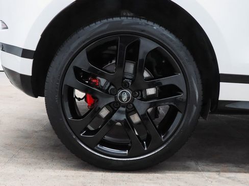 Used 2023 Land Rover Range Rover Evoque R-Dynamic S image 9