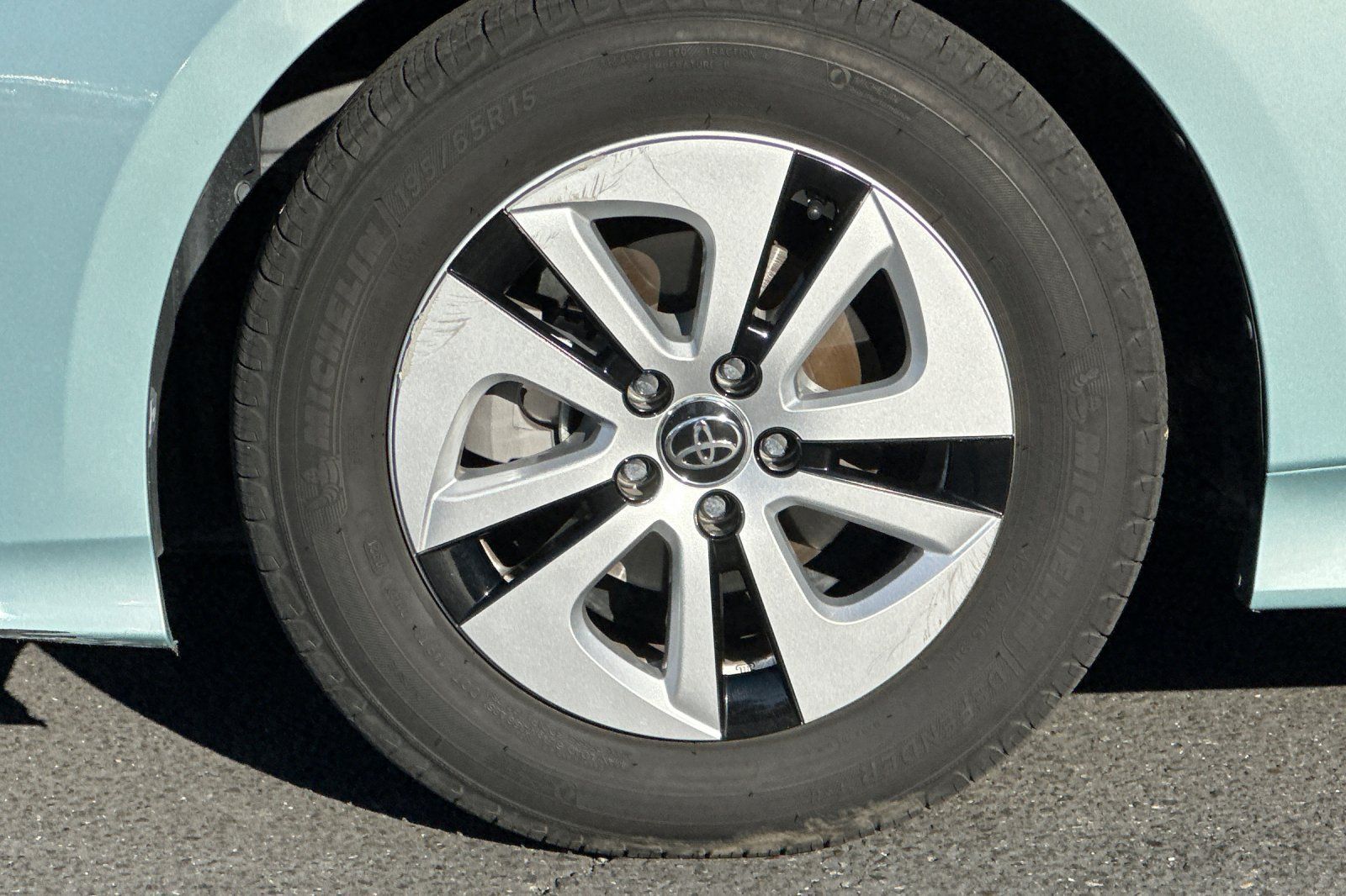 Used 2016 Toyota Prius Three FWD image 42