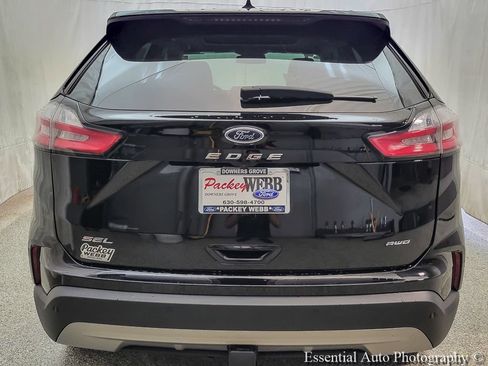 Certified 2024 Ford Edge SEL w/ Convenience Package AWD/4WD image 6