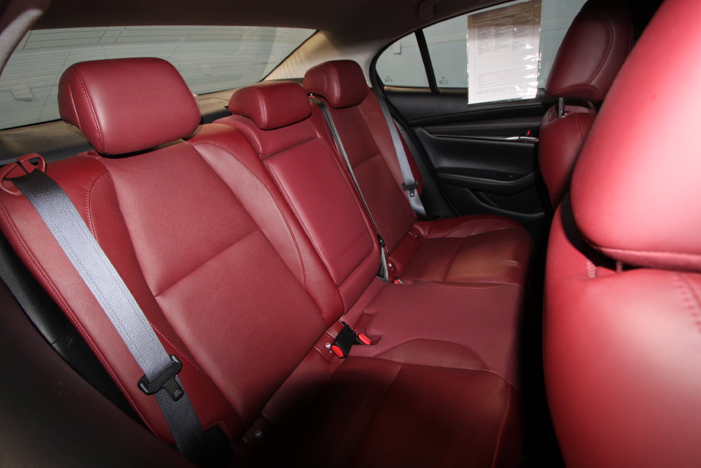 Used 2023 MAZDA MAZDA3 s AWD/4WD image 25