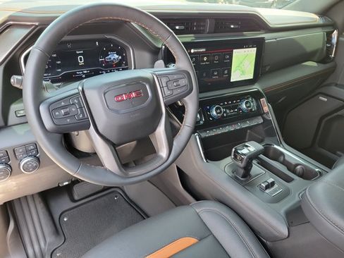 Used 2023 GMC Sierra 1500 AT4 w/ AT4 Premium Package AWD/4WD image 11