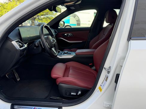 Certified 2023 BMW 330i Sedan w/ M Sport Package RWD image 5