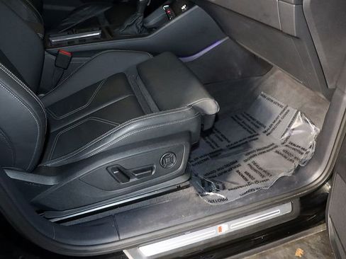 Used 2023 Audi Q3 2.0T Premium Plus image 35