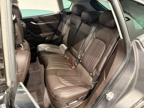 Used 2022 Maserati Levante GT image 9