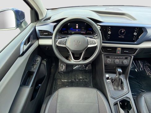 Used 2022 Volkswagen Taos SE image 15