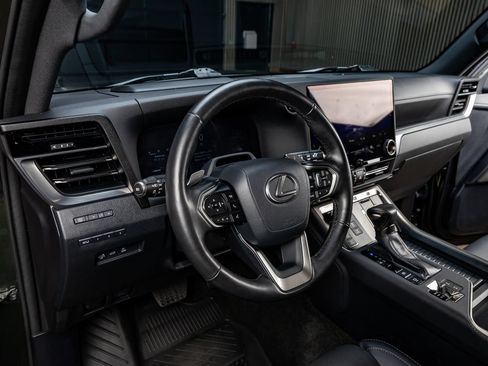 Used 2024 Lexus GX 550 AWD/4WD image 12
