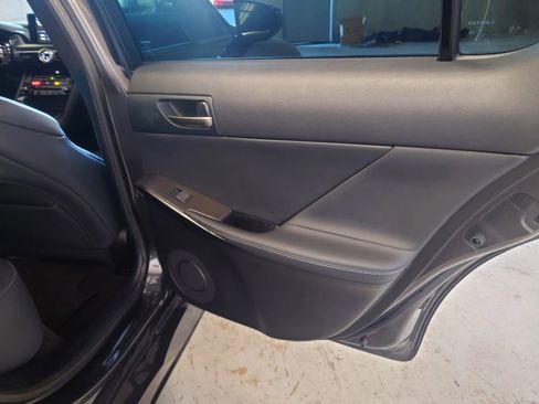 Used 2022 Lexus IS 350 F Sport image 9