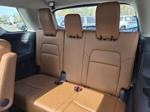 New 2026 Nissan Pathfinder Platinum AWD/4WD image 8