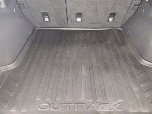 Used 2019 Subaru Outback 2.5i Limited image 28