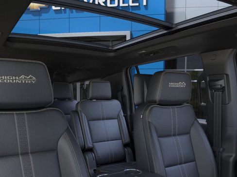 New 2026 Chevrolet Suburban High Country image 28