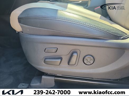 Used 2020 Hyundai Santa Fe Limited FWD image 25