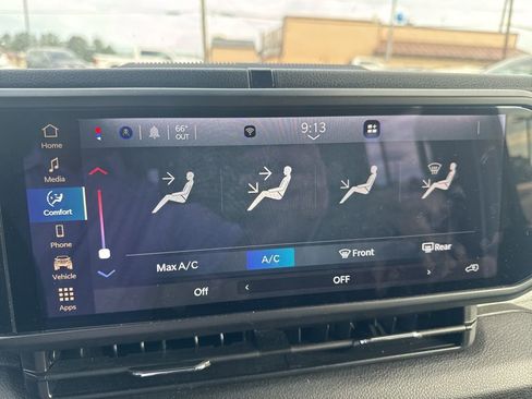 Used 2025 Jeep Wrangler Unlimited Sport AWD/4WD image 19