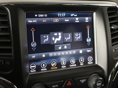 Used 2018 Jeep Grand Cherokee Limited AWD/4WD image 34
