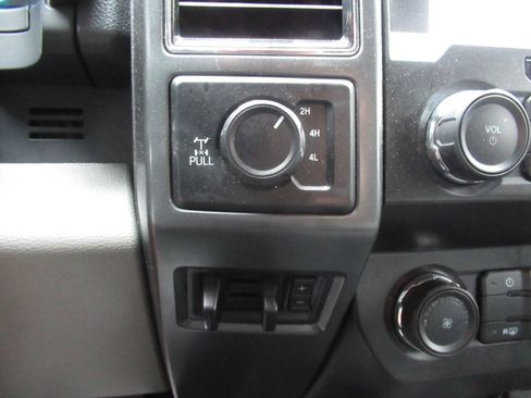 Used 2022 Ford F350 XLT w/ XLT Value Package AWD/4WD image 28