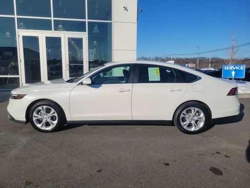 Used 2025 Honda Accord LX image 2