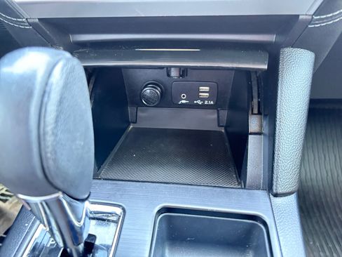 Used 2019 Subaru Outback 2.5i Touring AWD/4WD image 19