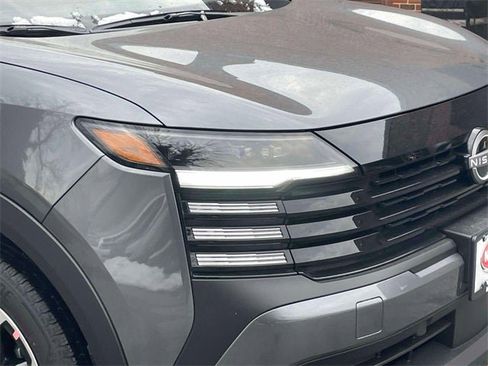 New 2025 Nissan Kicks SV w/ SV Premium Package image 9