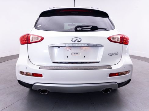 Used 2017 INFINITI QX50 2WD w/ Deluxe Touring Package image 11