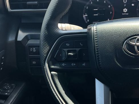 Used 2026 Toyota 4Runner Limited AWD/4WD image 13