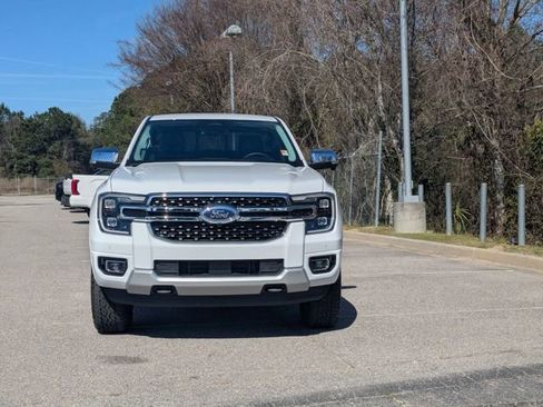 Used 2024 Ford Ranger Lariat w/ Trailer Tow Package image 8
