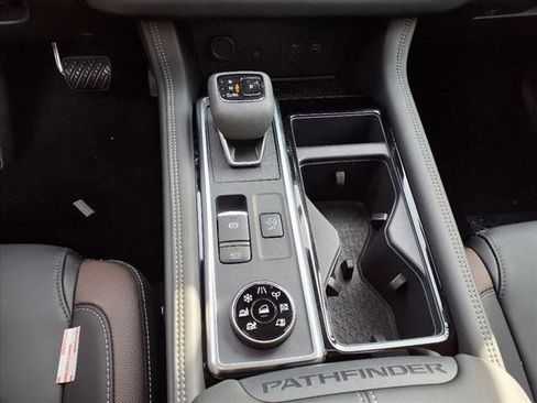 New 2025 Nissan Pathfinder Platinum w/ Cargo Package image 15