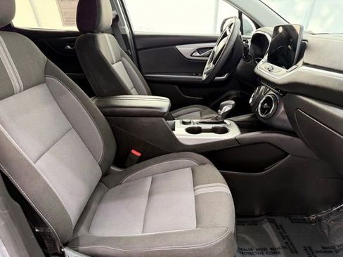Used 2025 Chevrolet Blazer LT image 19