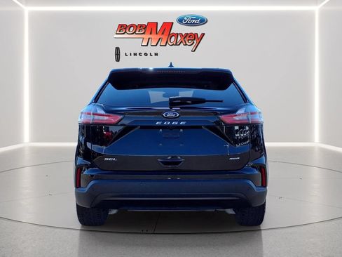 Used 2024 Ford Edge SEL w/ Sport Appearance Package AWD/4WD image 6