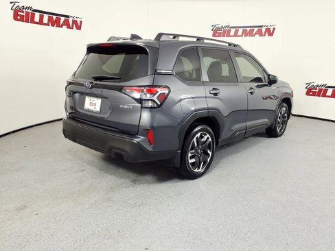 Used 2025 Subaru Forester Premium image 4