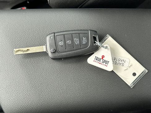 New 2026 Hyundai Elantra SE image 27