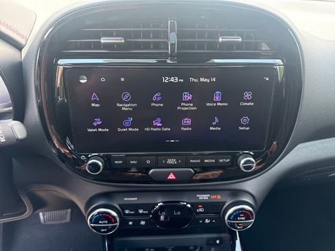 Used 2024 Kia Soul GT-Line FWD image 18