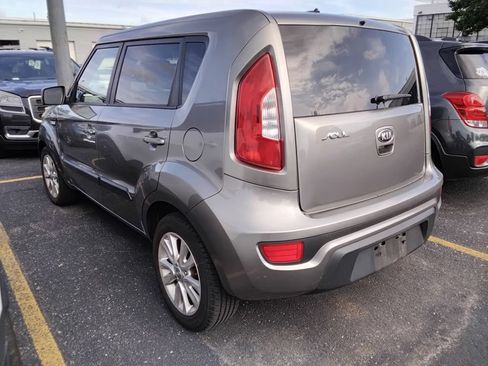 Used 2013 Kia Soul FWD image 6