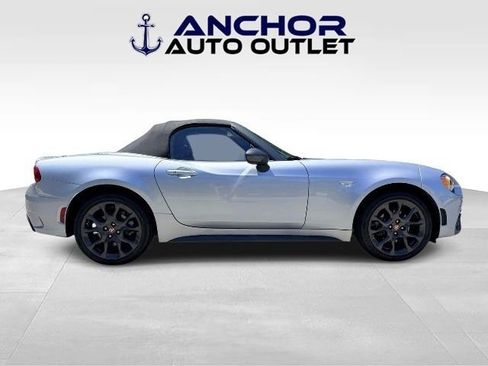Used 2019 FIAT 124 Spider Abarth w/ Navigation & Sound Group RWD image 9