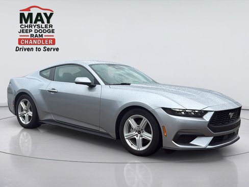 Used 2026 Ford Mustang Premium RWD image 1