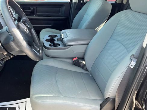 Used 2017 RAM 1500 Express w/ Black Ram 1500 Express Group AWD/4WD image 5
