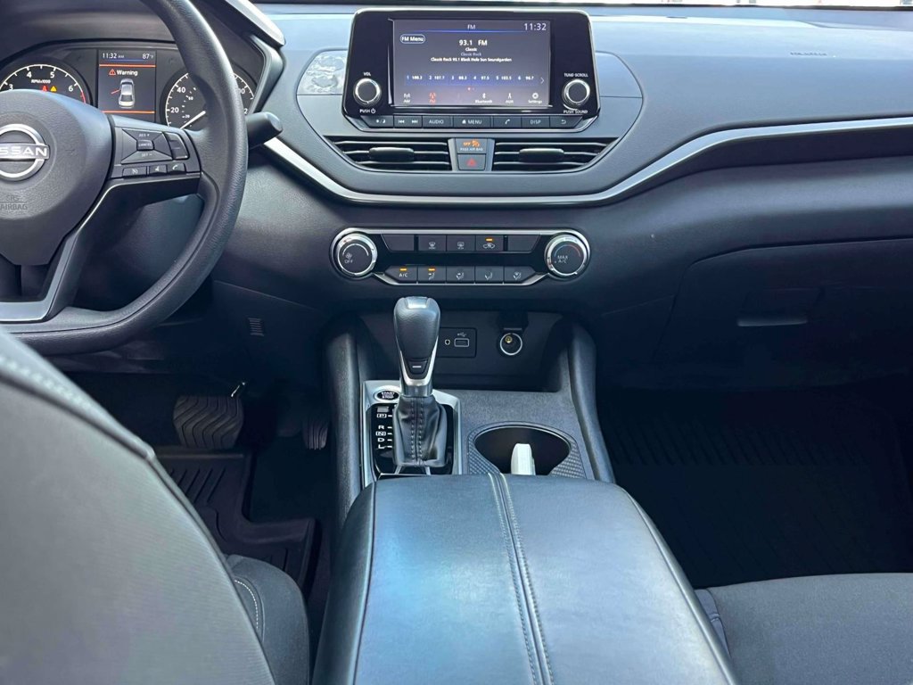 Used 2023 Nissan Altima 2.5 S FWD image 13