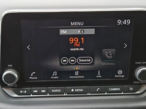 Certified 2025 Nissan Rogue SV FWD image 14