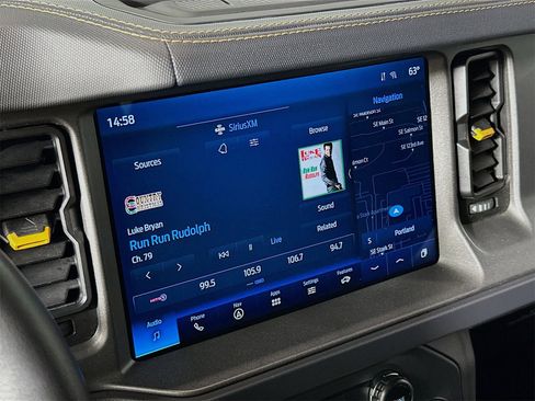 Used 2024 Ford Bronco Badlands w/ Sasquatch Package image 15