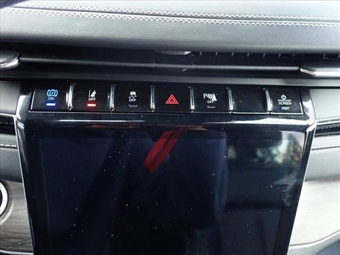 Used 2022 Jeep Grand Cherokee Limited 4xe AWD/4WD image 25