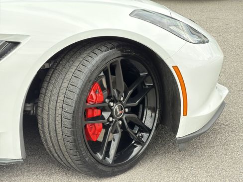 Used 2015 Chevrolet Corvette Stingray Coupe w/ 2LT Preferred Equipment Group RWD image 5