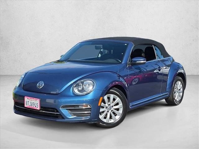 Used 2018 Volkswagen Beetle 2.0T FWD image 1