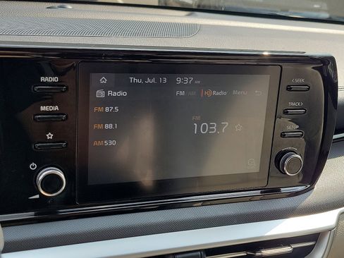 Used 2021 Kia K5 LXS image 16