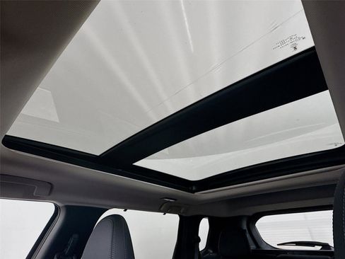 New 2026 Mitsubishi Outlander SEL image 17