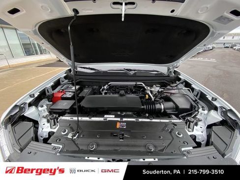 Used 2026 GMC Canyon AT4 w/ Technology Plus Package AWD/4WD image 32