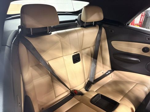 Used 2013 BMW 135i Convertible image 12